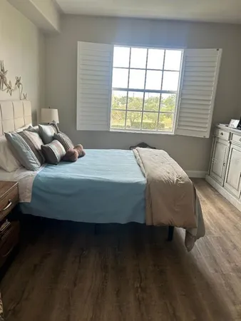 $3,200 | 940 Cooper Street, Unit 302, Venice, FL 34285