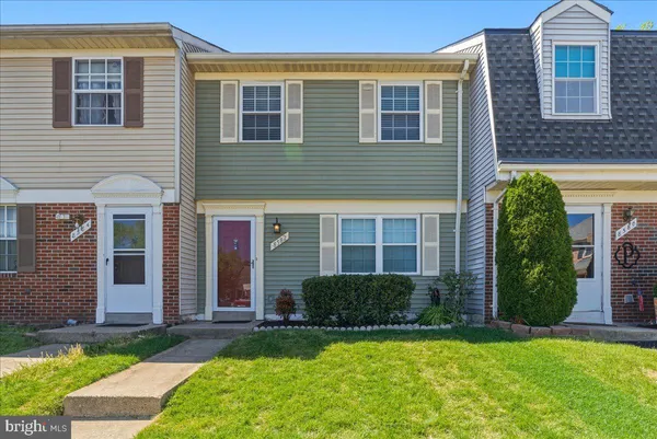 $2,400 | 8582 Adamson Street, Manassas, VA 20110