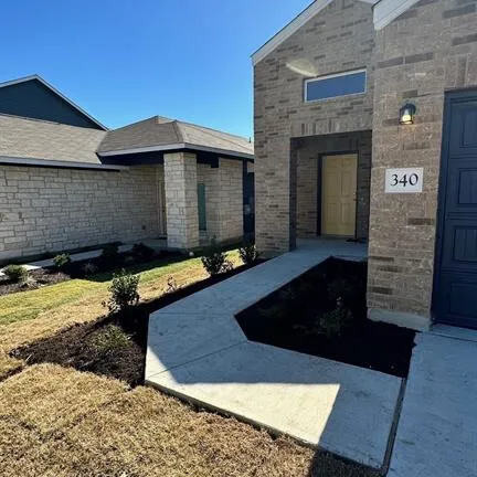 $1,795 | 340 The Bad Way, Jarrell, TX 76537