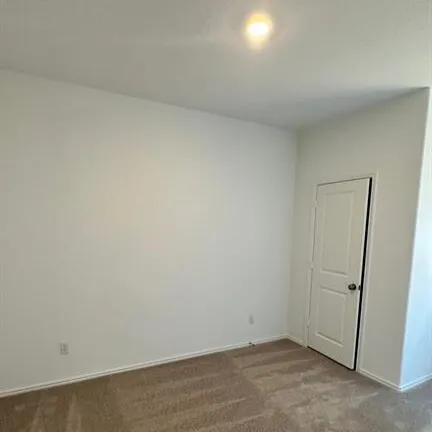 $1,795 | 340 The Bad Way, Jarrell, TX 76537