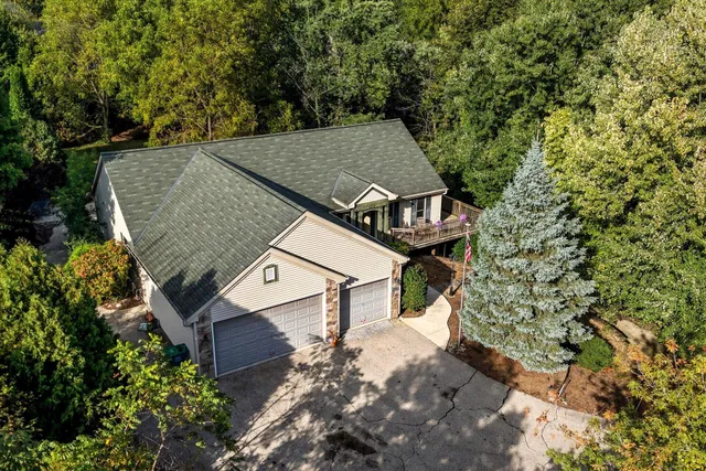 $585,500 | 2300 Sherman Road, Slinger, WI 53086