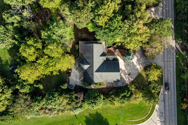 $585,500 | 2300 Sherman Road, Slinger, WI 53086