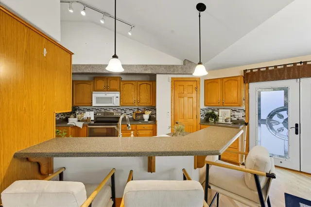 $585,500 | 2300 Sherman Road, Slinger, WI 53086