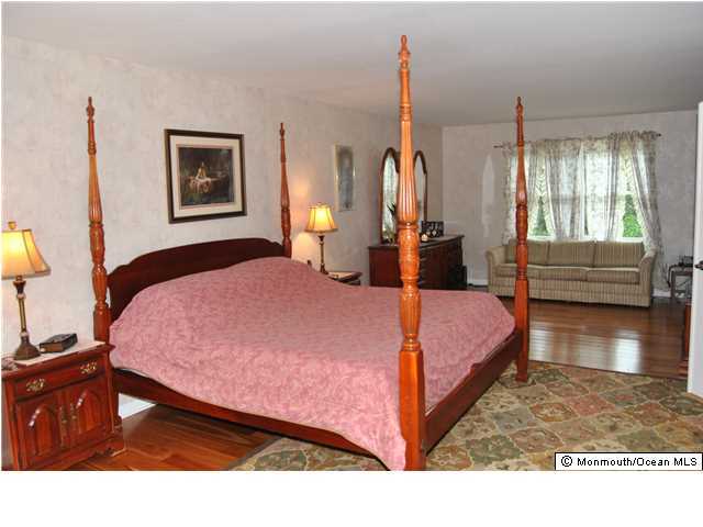 15 Weathervane Way Marlboro, NJ 07746 - Photo 12 of 19 Additional Photo