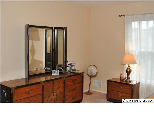 15 Weathervane Way Marlboro, NJ 07746 - Photo 18 of 19 Additional Photo