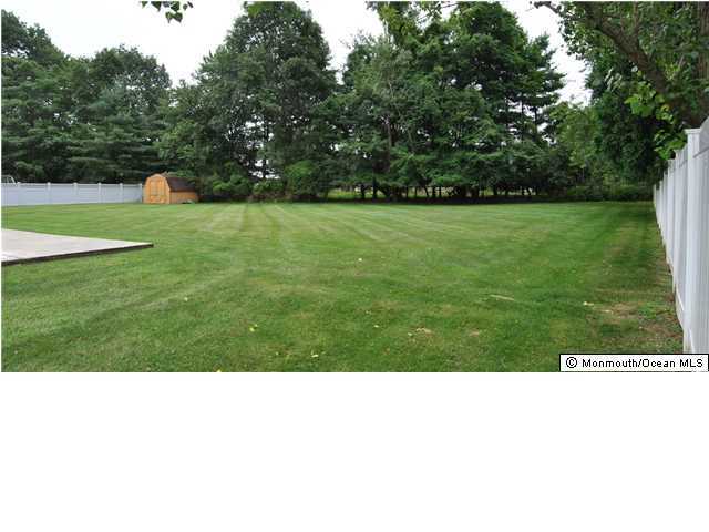 15 Weathervane Way Marlboro, NJ 07746 - Photo 3 of 19 Additional Photo