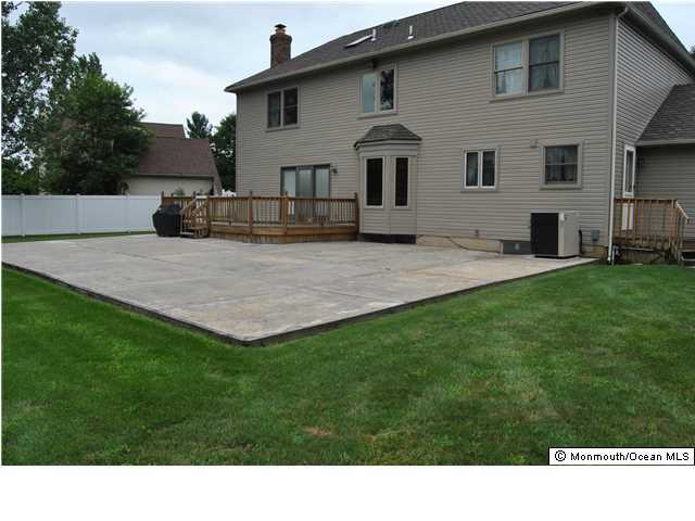 15 Weathervane Way Marlboro, NJ 07746 - Photo 4 of 19 Additional Photo