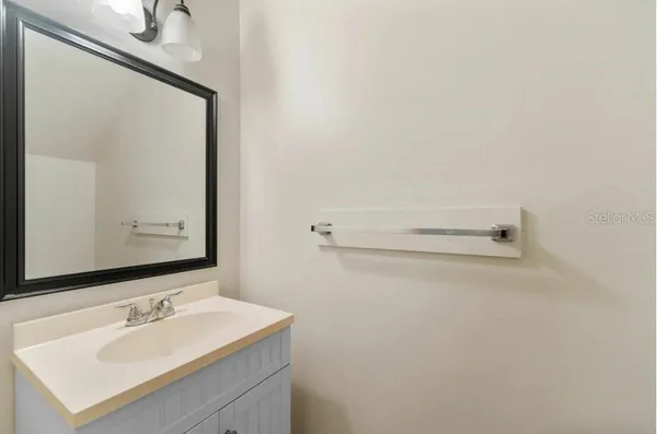 $1,350 | 118 Hardin Place, Unit B, Edgewater, FL 32132