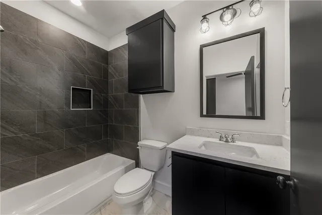 $3,395 | 201 Lynn Drive, Unit A, Bryan, TX 77801