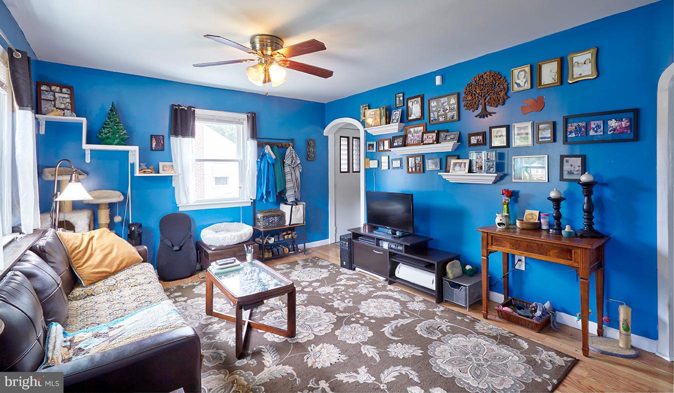 405 Warwick Road Lawnside, NJ 08045 - Photo 5 of 25