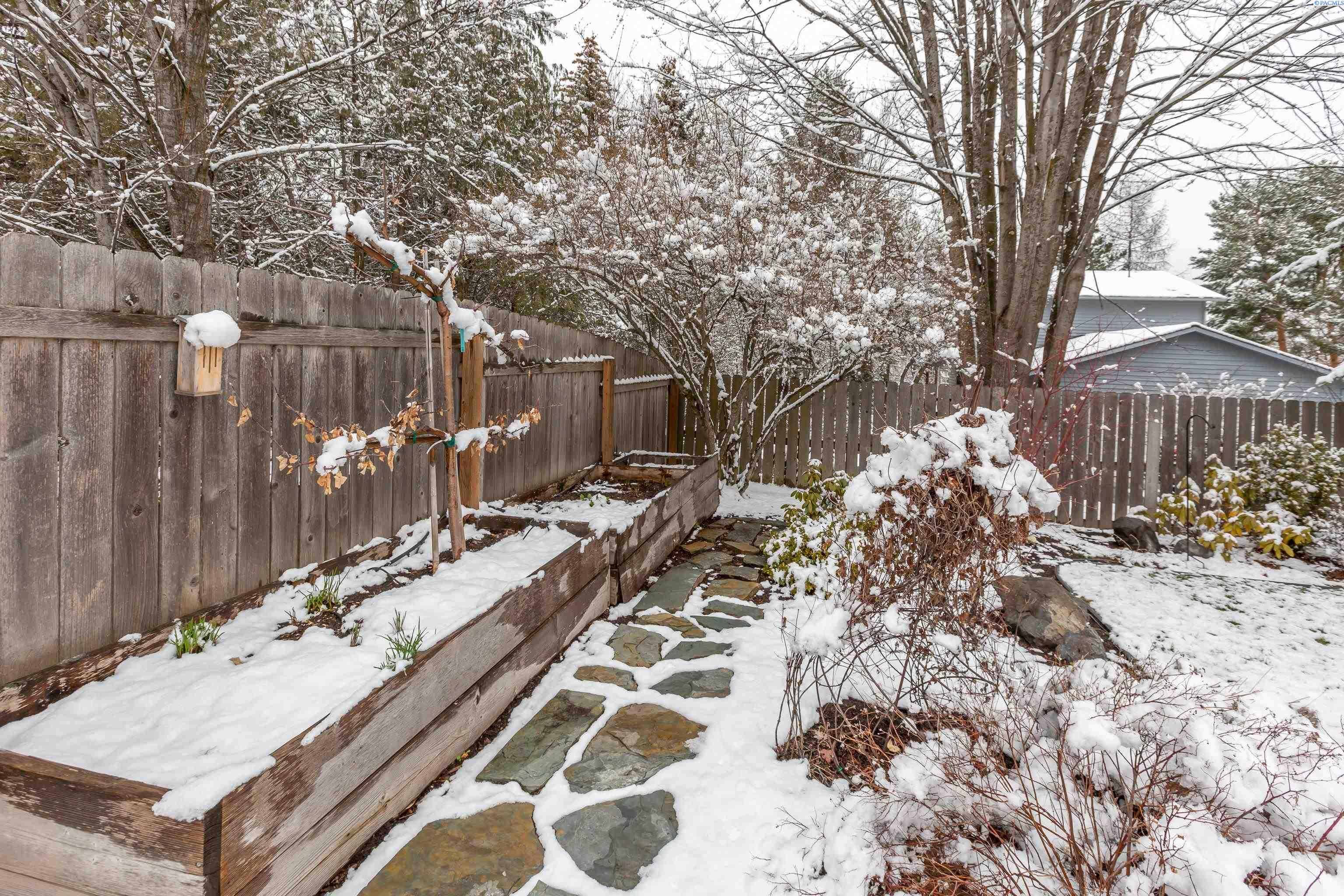 706 Southeast Ridgeview Street Pullman, WA 99163 - Photo 26 of 34 Gallery Image 26