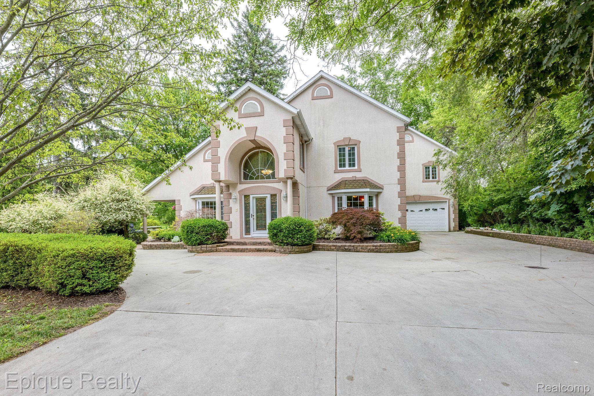7200 Galbraith Line Road Lexington, MI 48450 - Photo 1 of 75 Gallery Image 1