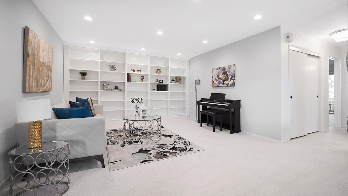 264 North Whisman Road, Unit 7 Mountain View, CA 94043 - Photo 1 of 17 Gallery Image 1