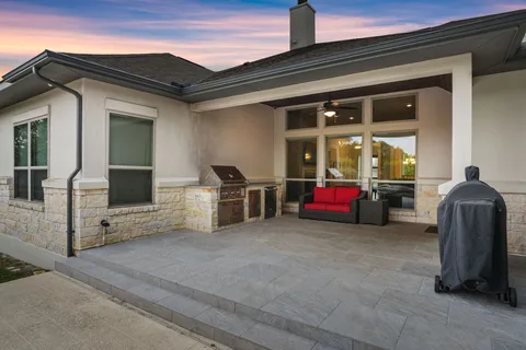 $949,900 | 408 Bold Sundown, Liberty Hill, TX 78642