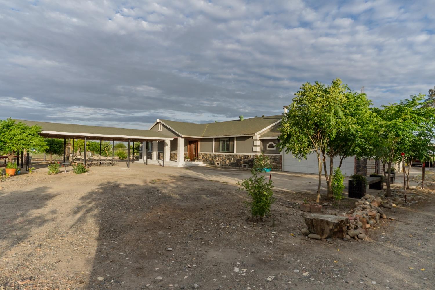 1581 West Cardella Road Merced, CA 95348 - Photo 3 of 45