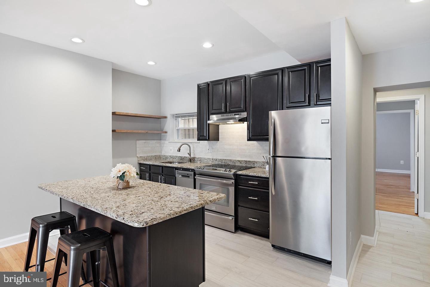 504 L Street Northeast, Unit A Washington, DC 20002 - Photo 7 of 20