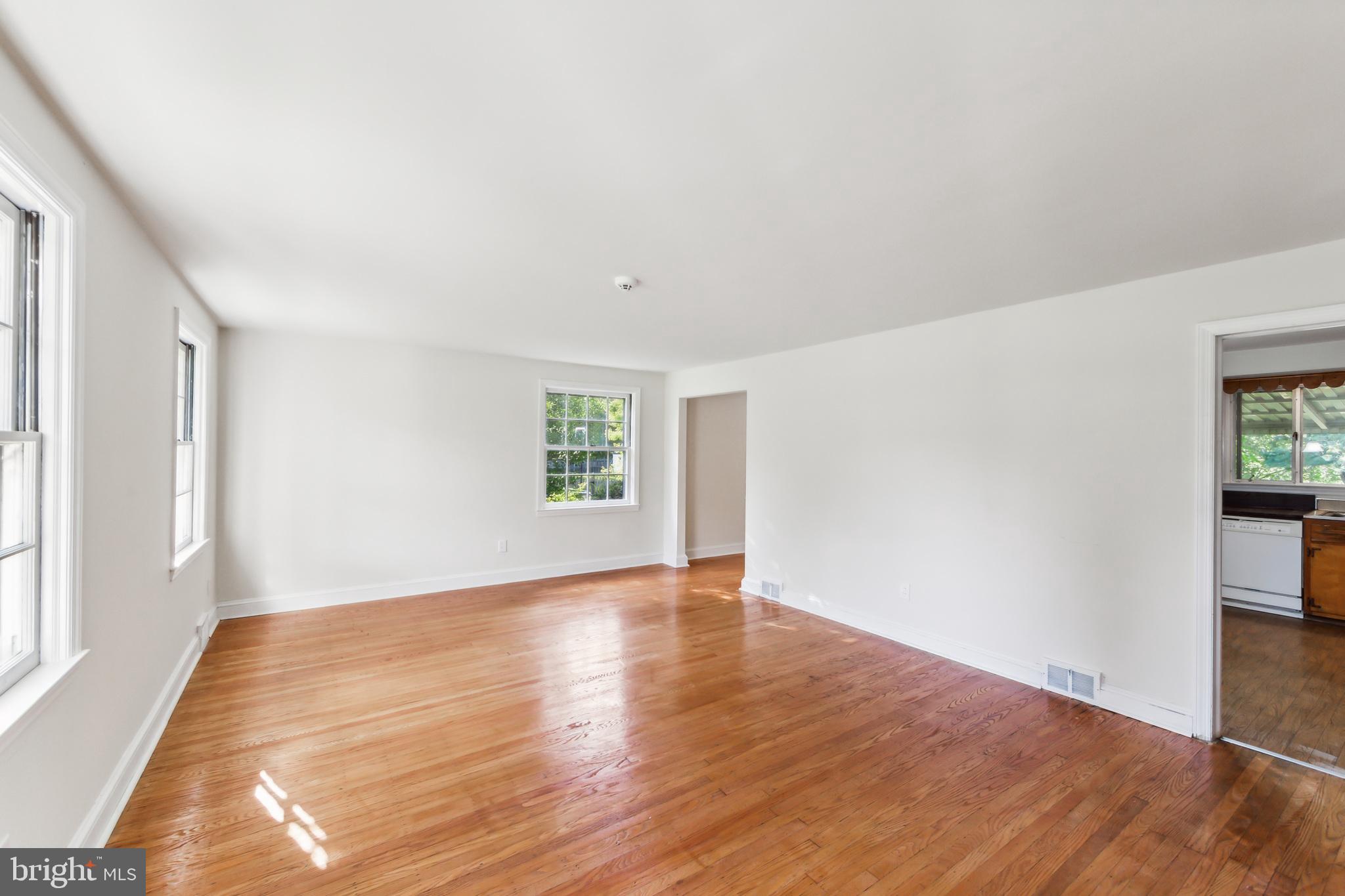 205 Ridgewood Road Media, PA 19063 - Photo 4 of 32
