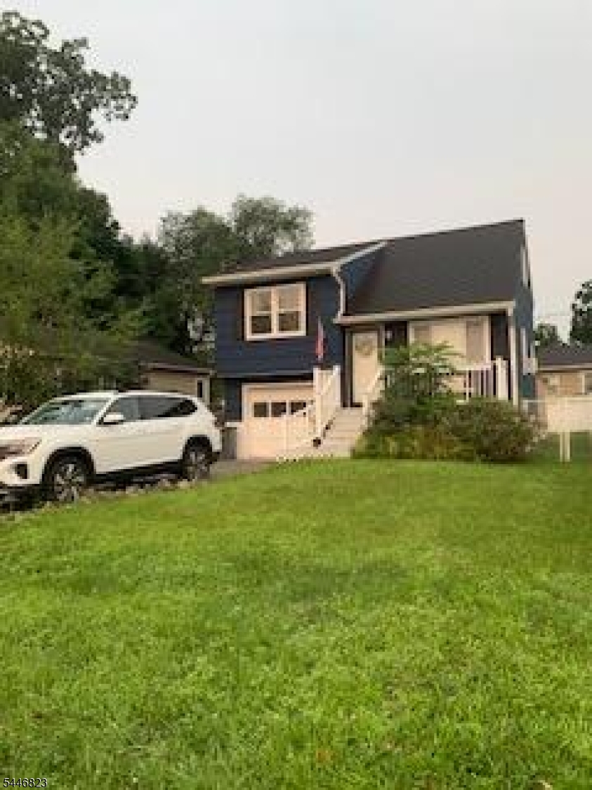 91 Lawrence Road Parsippany, NJ 07054 - Photo 1 of 6