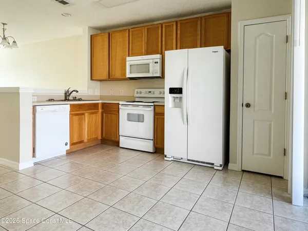 $1,800 | 1310 Hampton Park Lane, Melbourne, FL 32940