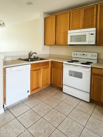 $1,800 | 1310 Hampton Park Lane, Melbourne, FL 32940