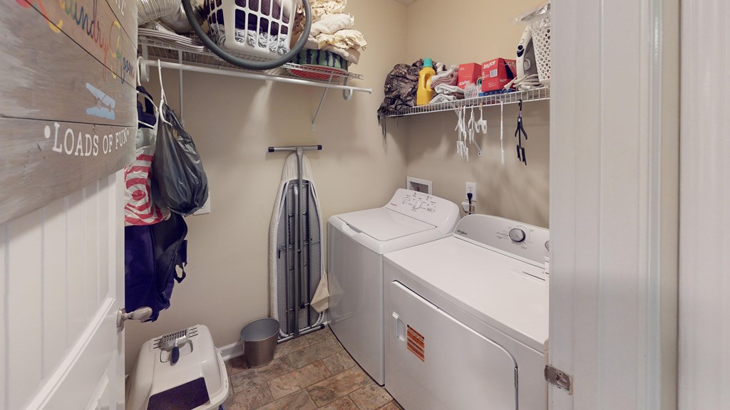 5260 Kingsberry Lane Columbus, GA 31907 - Photo 12 of 23 a utility room with dryer and washer
