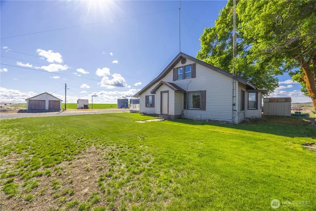 $430,000 | 240 Road 14 Street Northeast, Mansfield, WA 98830