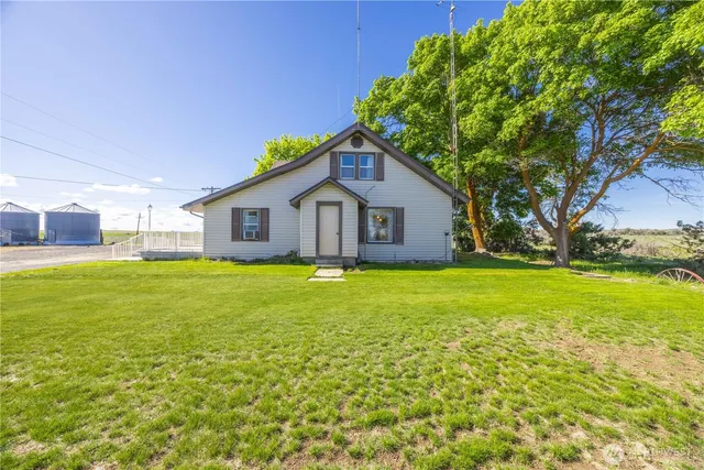 $430,000 | 240 Road 14 Street Northeast, Mansfield, WA 98830