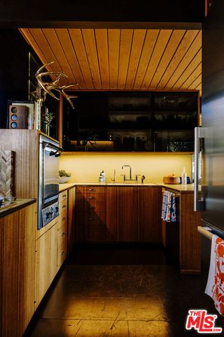 $2,595,000 | 3319 Tareco Drive, Los Angeles, CA 90068