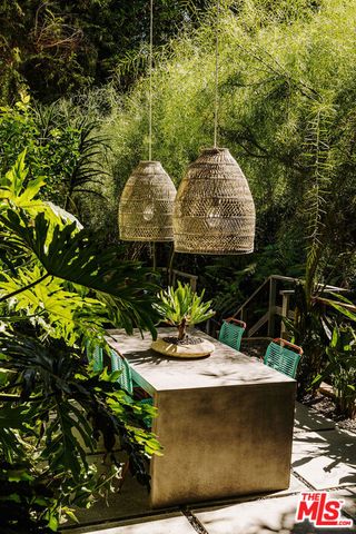 $2,595,000 | 3319 Tareco Drive, Los Angeles, CA 90068