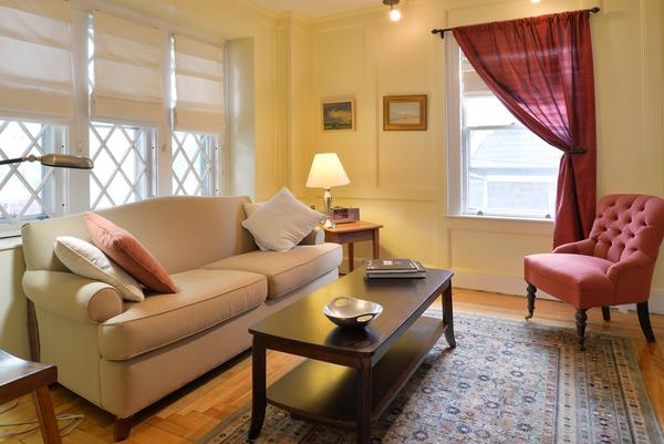 92 Banks Road Swampscott, MA 01907 - Photo 6 of 24 Gallery Image 6