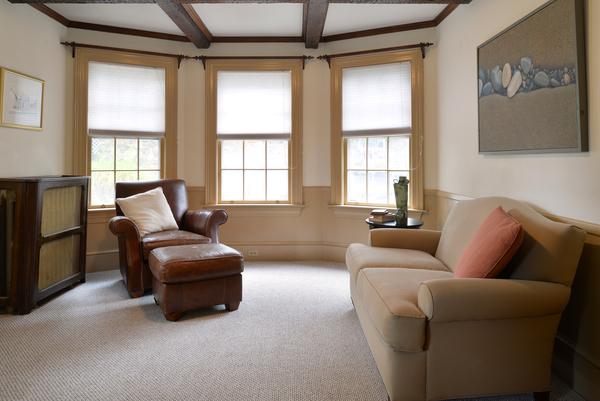 92 Banks Road Swampscott, MA 01907 - Photo 10 of 24 Gallery Image 10