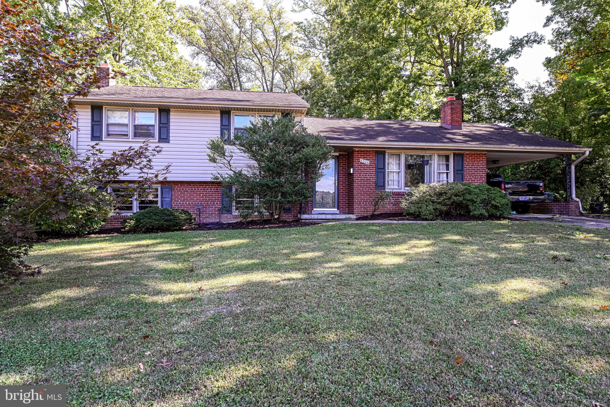 5306 Juliet Street Springfield, VA 22151 - Photo 3 of 32