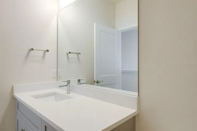 $799,900 | 410 Finn Way, Dunedin, FL 34698