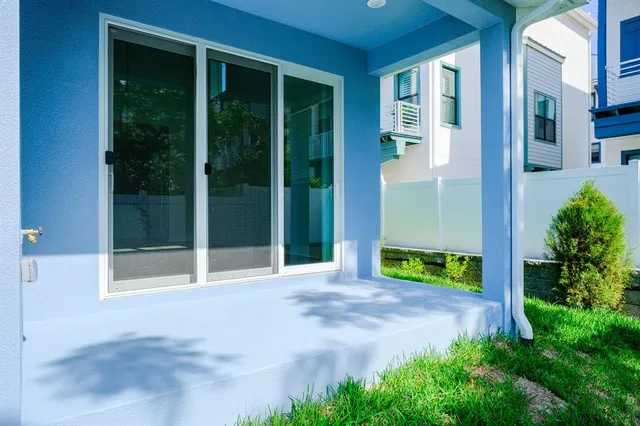 $799,900 | 410 Finn Way, Dunedin, FL 34698