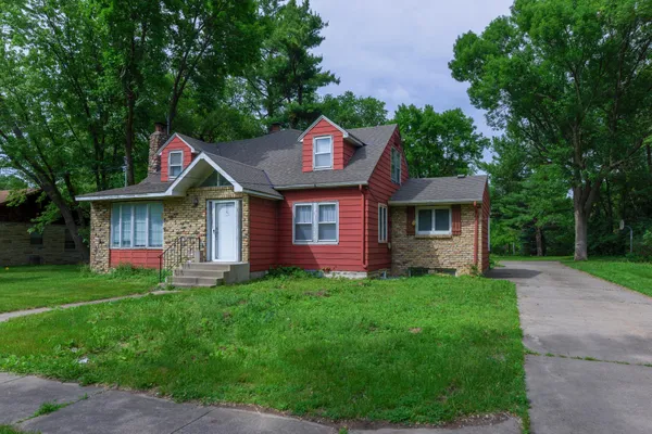 $2,999 | 11020 West River Road, Champlin, MN 55316