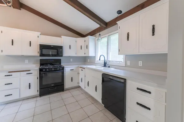 $2,999 | 11020 West River Road, Champlin, MN 55316