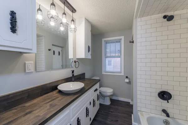 $2,750 | 11020 West River Road, Champlin, MN 55316