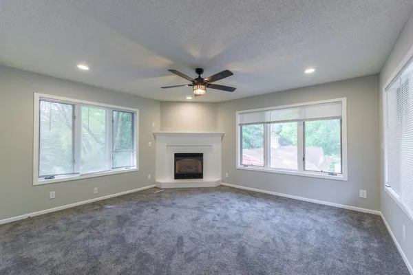 $2,999 | 11020 West River Road, Champlin, MN 55316