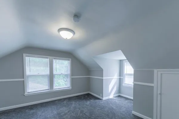 $2,999 | 11020 West River Road, Champlin, MN 55316