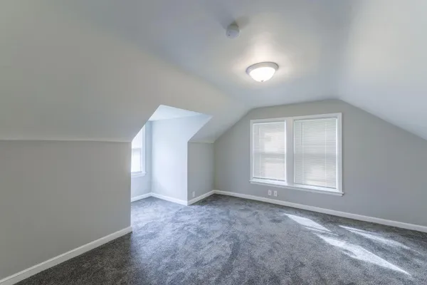 $2,999 | 11020 West River Road, Champlin, MN 55316