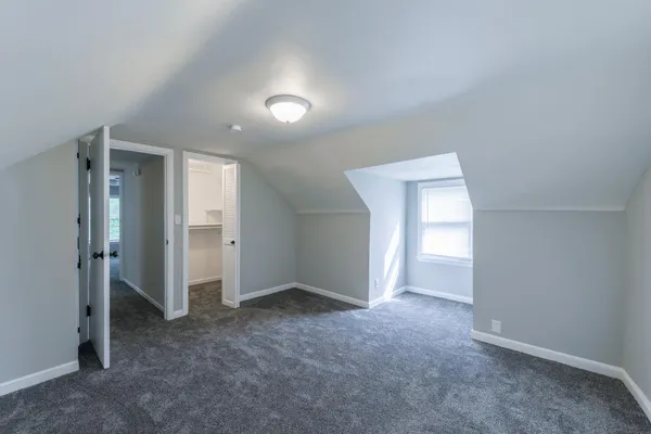 $2,999 | 11020 West River Road, Champlin, MN 55316