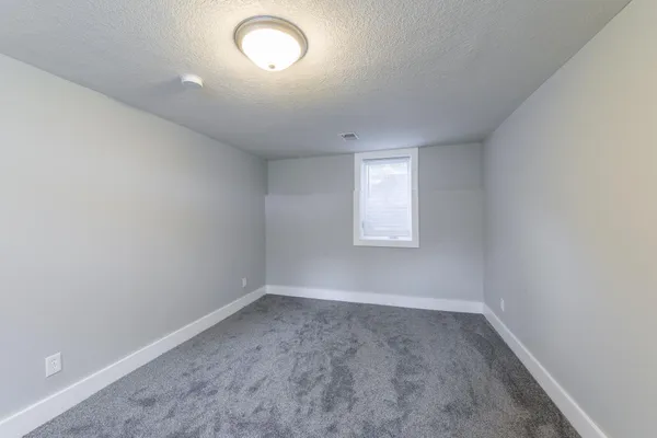 $2,999 | 11020 West River Road, Champlin, MN 55316