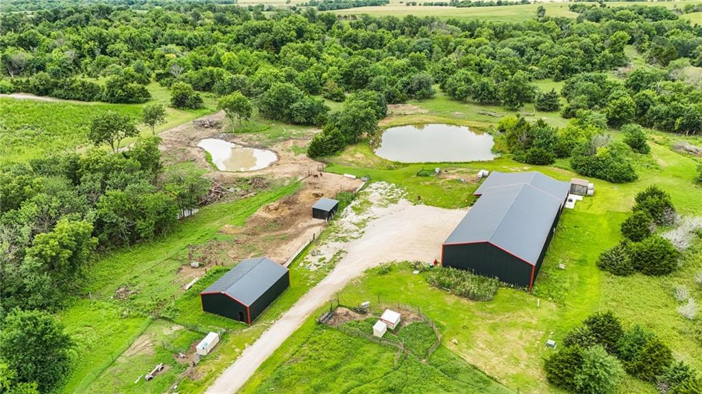 2216 Eisenhower Road Ottawa, KS 66067 - Photo 41 of 54