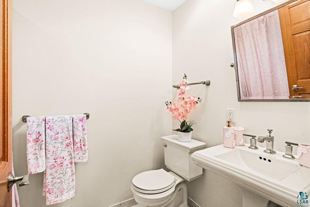 4101 Colorado Street Duluth, MN 55804 - Photo 22 of 32