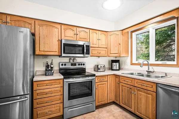 $525,000 | 4101 Colorado Street, Duluth, MN 55804