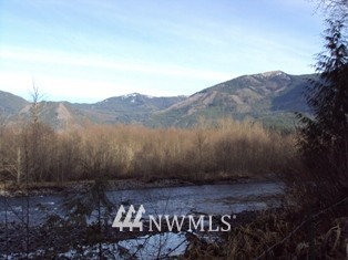 6344 Rutsatz Road Deming, WA 98244 - Photo 9 of 25
