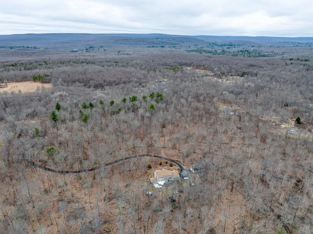 $349,900 | 331 Wooddale Road, East Stroudsburg, PA 18302