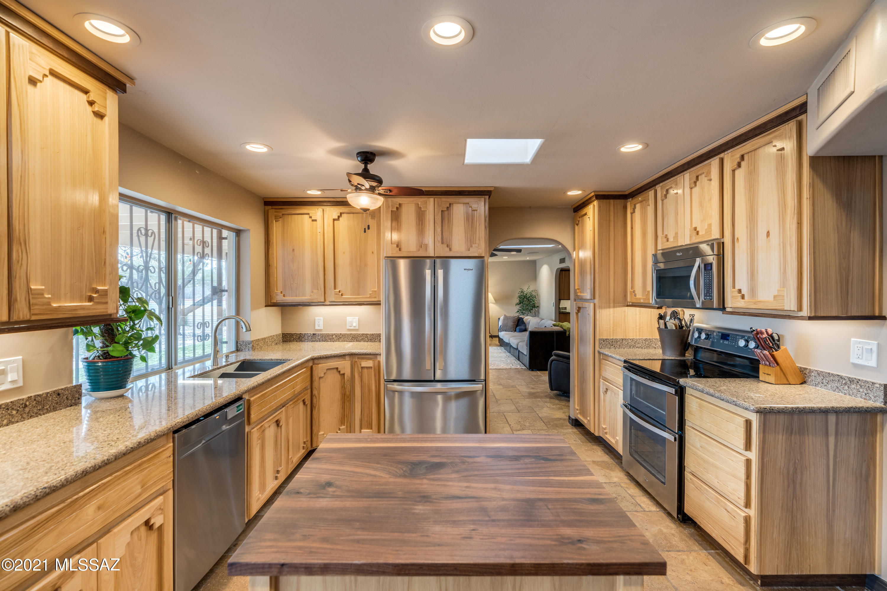 11000 East Limberlost Road Tucson, AZ 85749 - Photo 15 of 39 Gallery Image 15