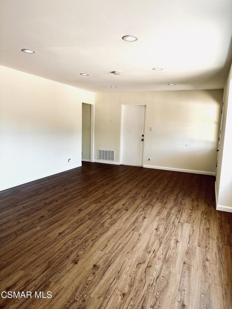 4191 Eve Road Simi Valley, CA 93063 - Photo 9 of 36 Gallery Image 9