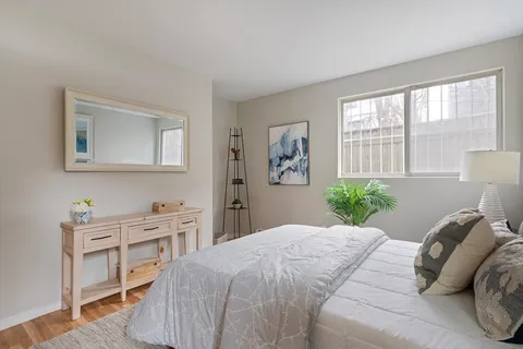 $575,000 | 18 Upland Road, Unit 1, Cambridge, MA 02140